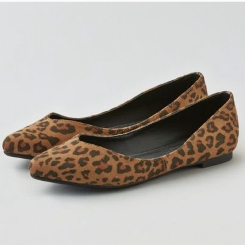 MOVING SALE! NWOT American Eagle Leopard Flats